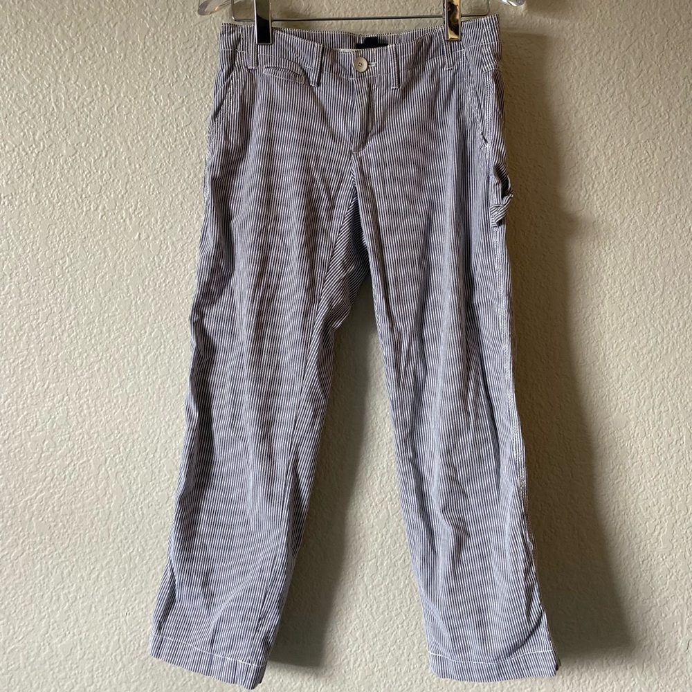 Gap Straight Leg Capris | Size: 2